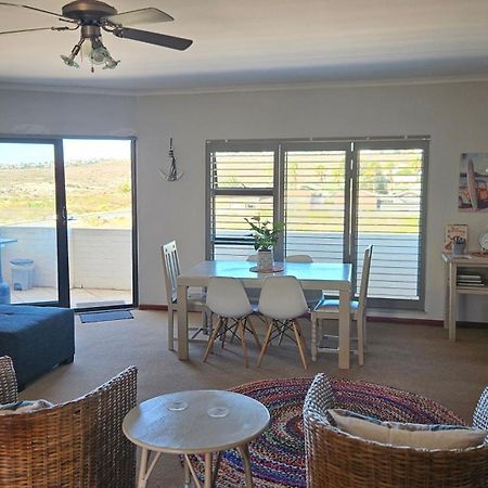 Madriko 36 Cozy Self Catering 2 Bedroom Apartment Лангебан Екстериор снимка